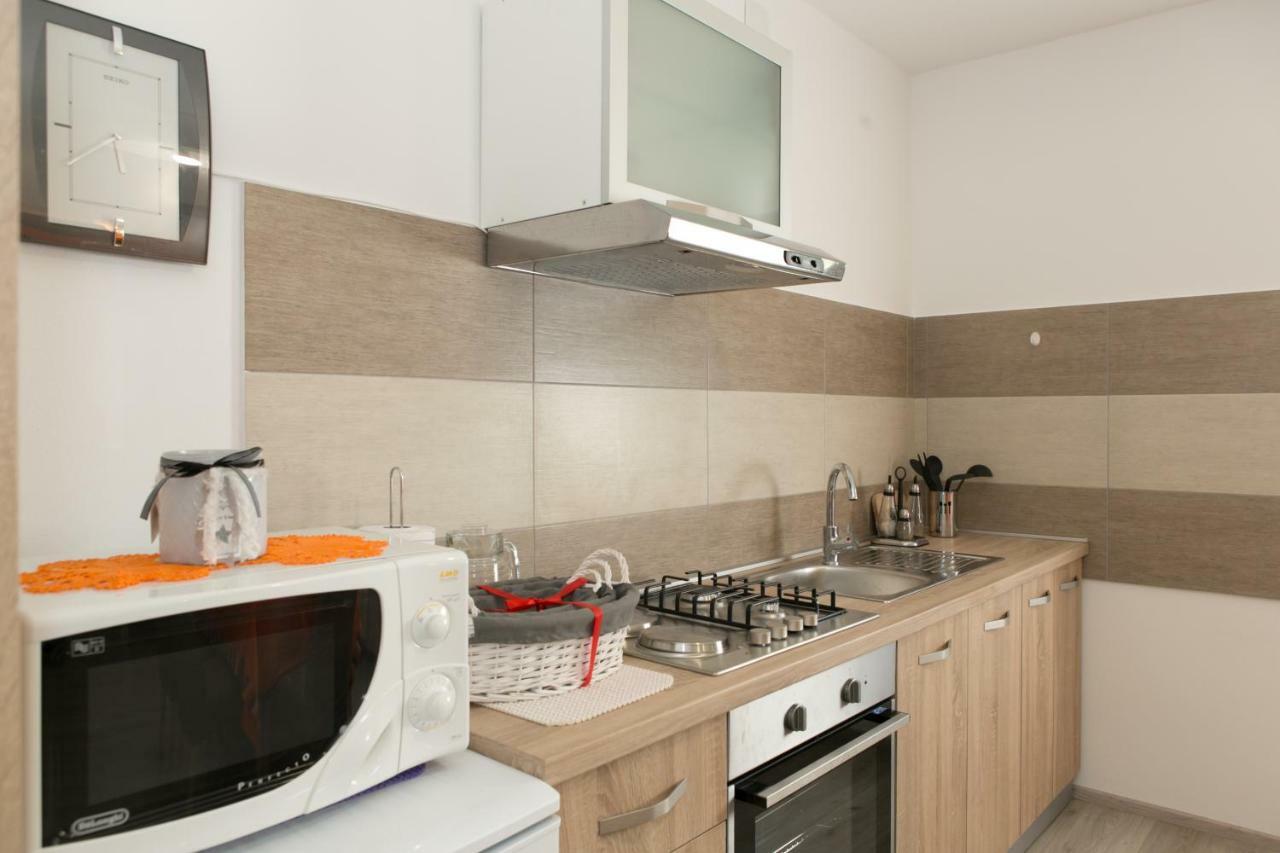 Apartman Lori Otočac Buitenkant foto