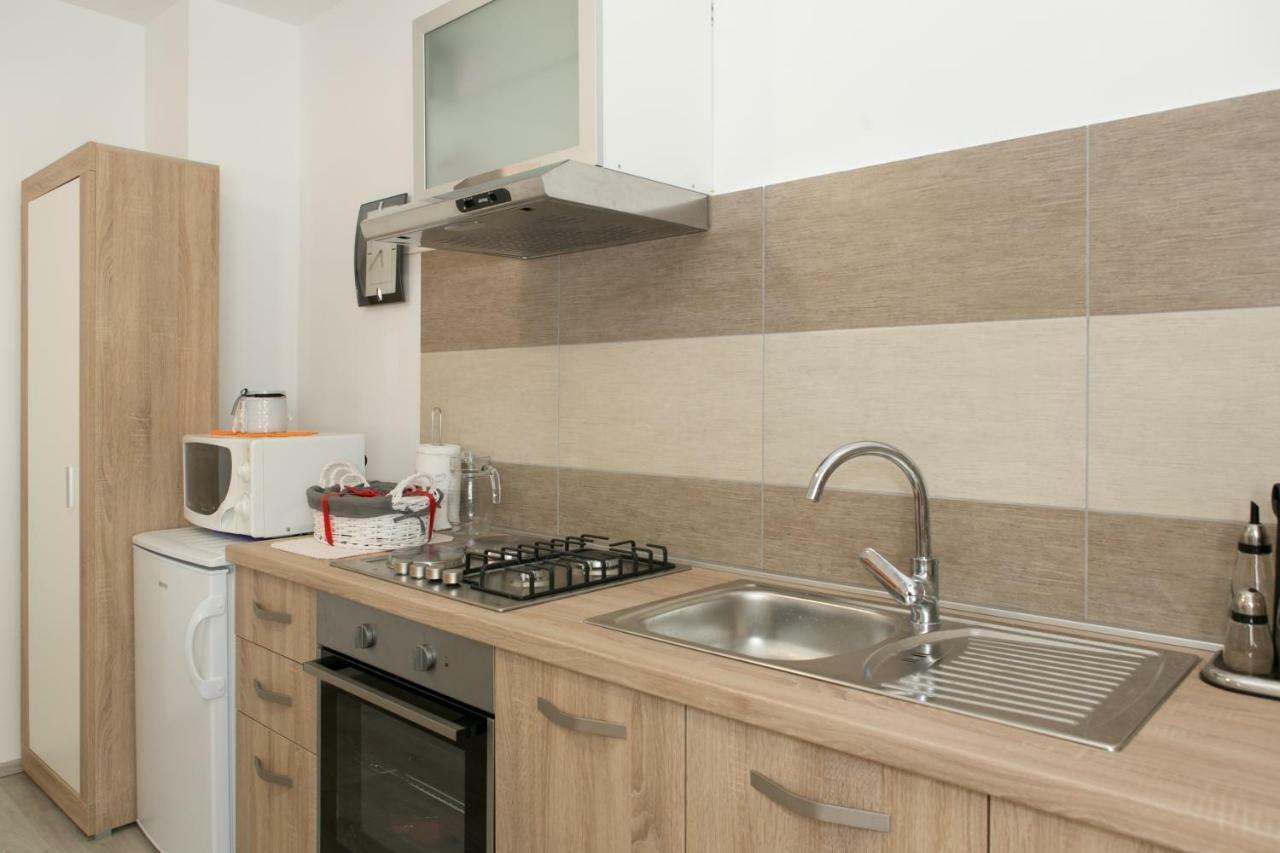 Apartman Lori Otočac Buitenkant foto